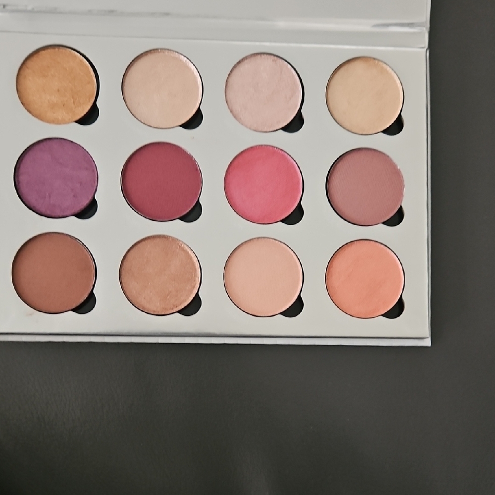 Pur Vibrant Hues Eyeshadow Palette
